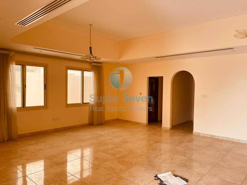 Large-4 Bedroom villa for rent Barashi Sharjah