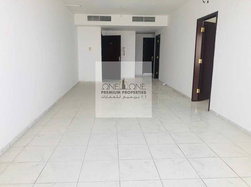 3 Chiller Free 3.5 BHK on Sheikh Zayed Road near Metro