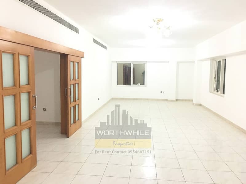 Beautiful and Very BIG 3 BHK  Maid room apartment is now available for rent in Najda Street