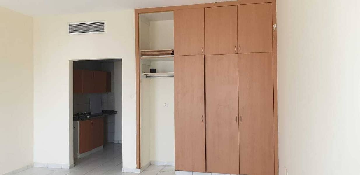 6 Units Of Studios For Sale In International City