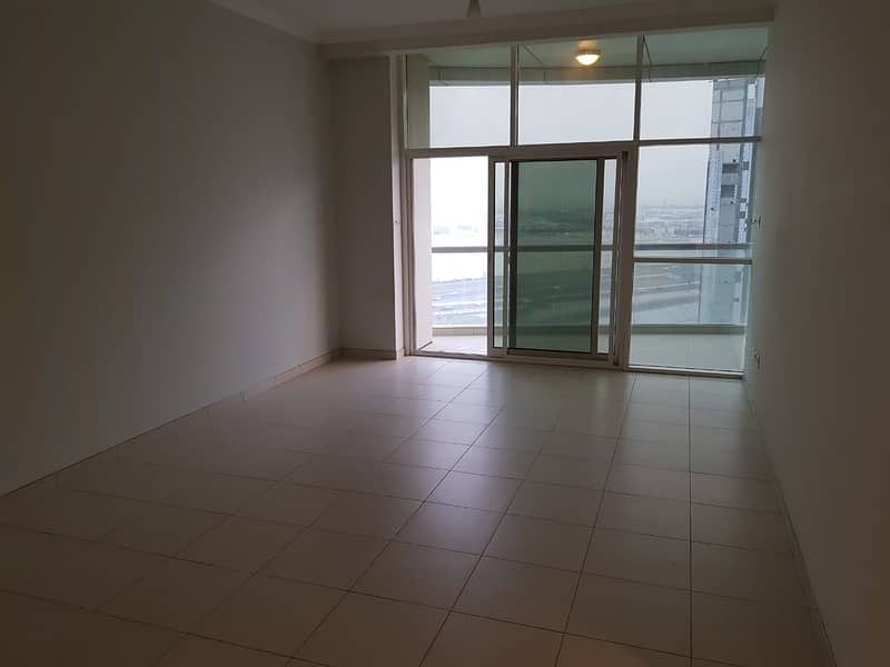 2 Large1 Bed | Canal View | Huge Balcony | Mid floor