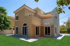 Exclusive, Immaculate 4 bed Villa, Walking to pool
