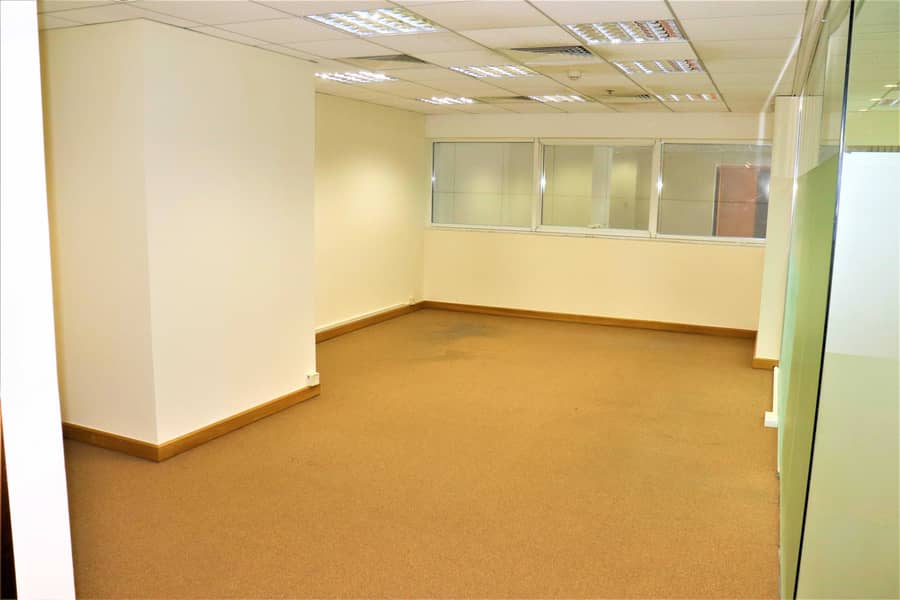 4 Fitted Office with Partitions in Sheikh Zayed Road