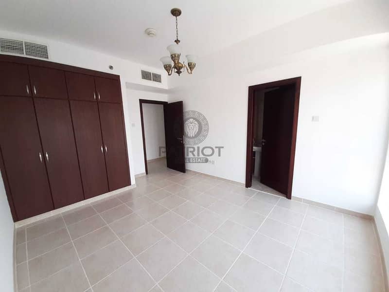 3 Huge 3BR | All En-Suite | Close To Metro | 1 Month Free