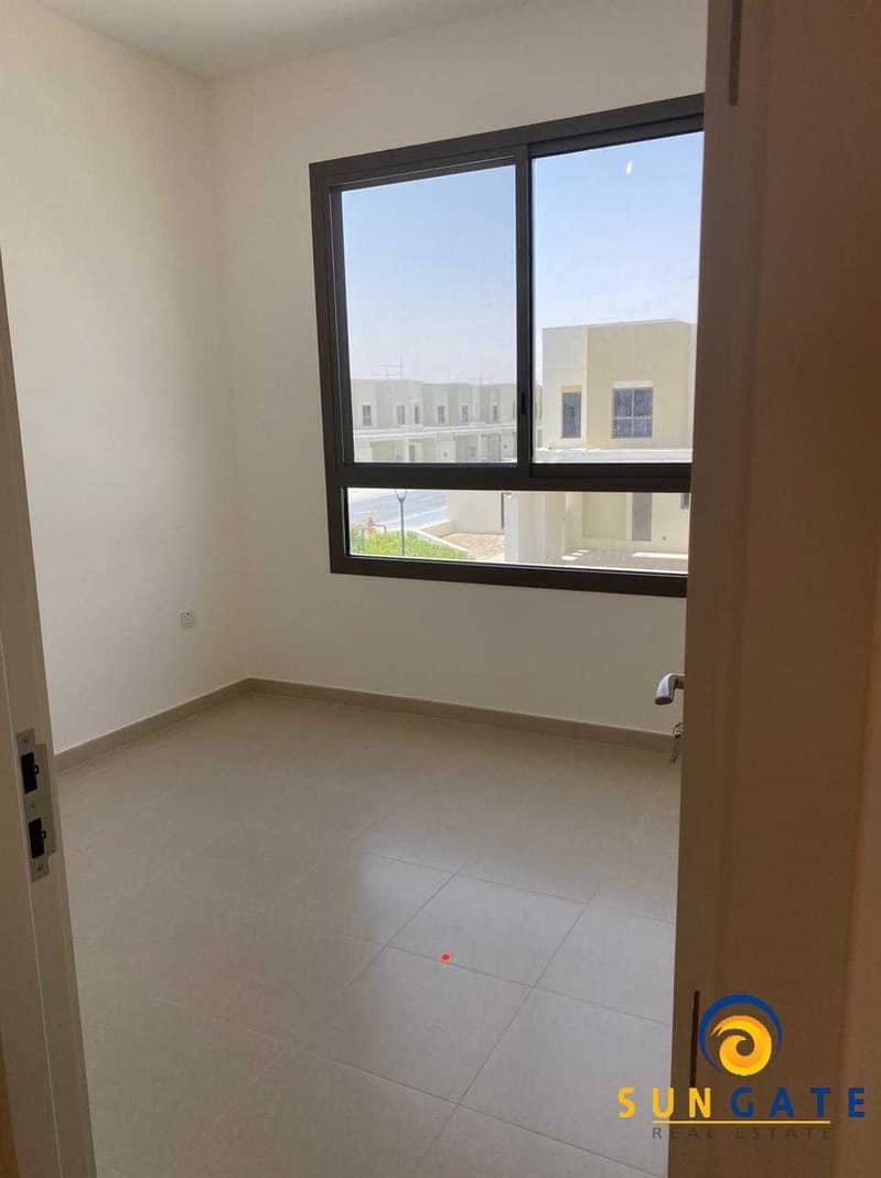 14 pre book now on pool and park Naseem townhouse