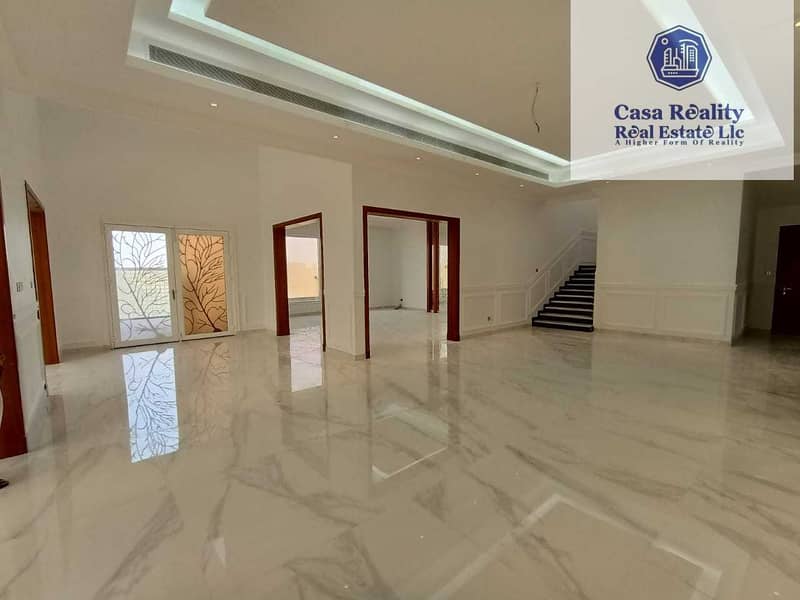 3 Spacious 5 Master BR villa for rent in Al Aweer