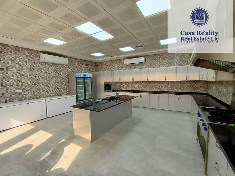 9 Spacious 5 Master BR villa for rent in Al Aweer
