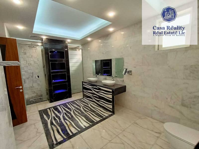 12 Spacious 5 Master BR villa for rent in Al Aweer