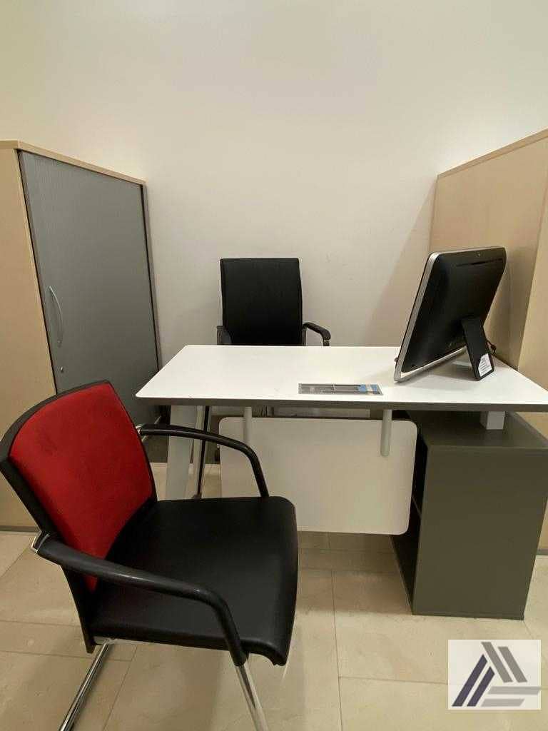 Co working space-Flexi desk -Conference Room-Meeting  Room facility -Linked with Mall and Metro
