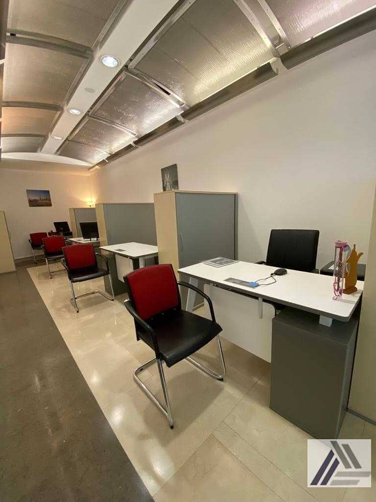3 Co working space-Flexi desk -Conference Room-Meeting  Room facility -Linked with Mall and Metro
