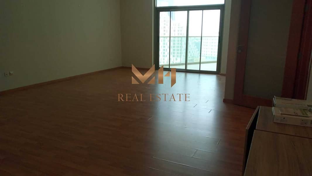 7 Vacant | 3 BHK | Maid's room | City view