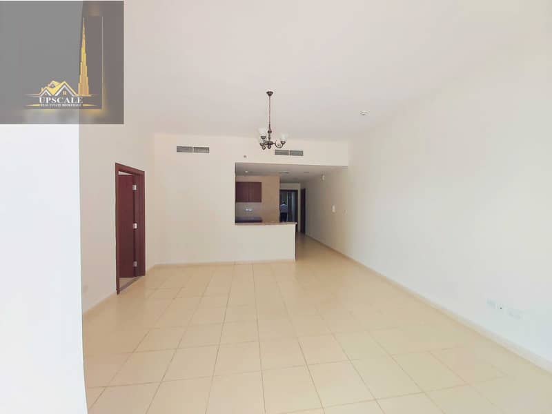 8 SPACIOUS APARTMENT FOR SALE AT INVESTMENT PRICE