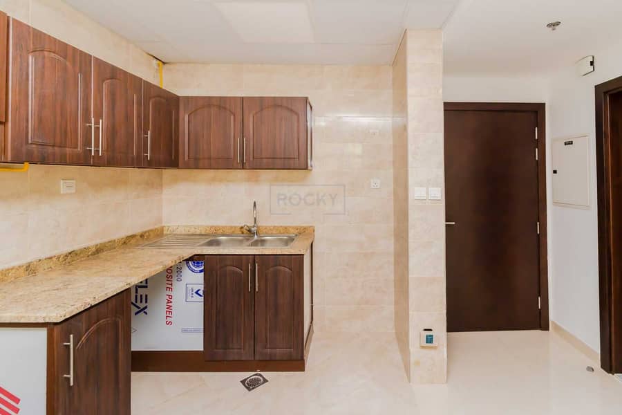 5 1 Month Rent Free!! Brand New 1 BHK with Balcony | Warsan 4