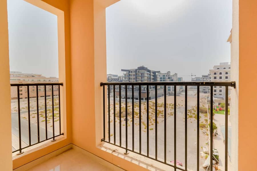 10 1 Month Rent Free!! Brand New 1 BHK with Balcony | Warsan 4