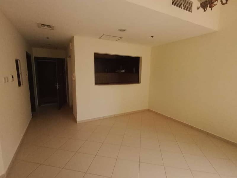 4 28K PAY 4 CHQ !!!LARGE  ONE BEDROOM WITH LARGE BALCONY + LUNDRY ROOM  AVAILABLE FOR RENT MAZAYA Q POINT LIWAN  DUBAI