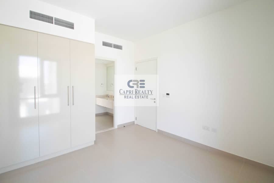 6 Maple 2| 4 Bedrooms | Corner unit | Close to Pool and Park