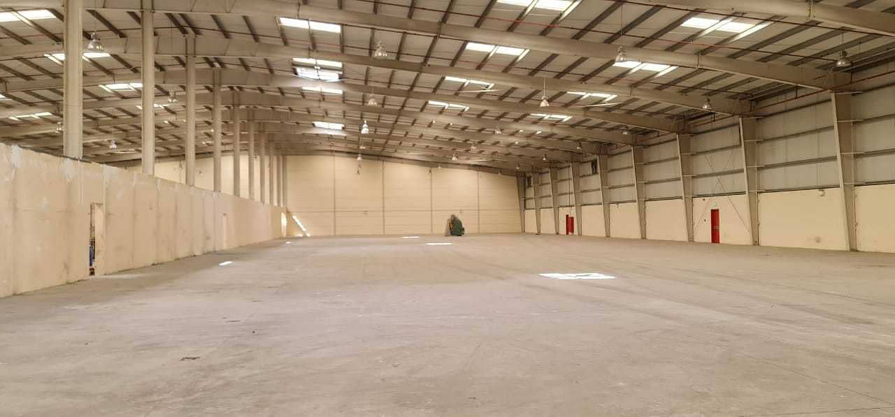 60000 sq ft warehouse in Umm Al Quwain TOLET with 12 Meter height