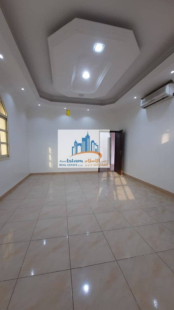 7 HUGE VILLA 5 BEDROOMS HALL MAJLIS BEAUTIFUL SPACIOUS