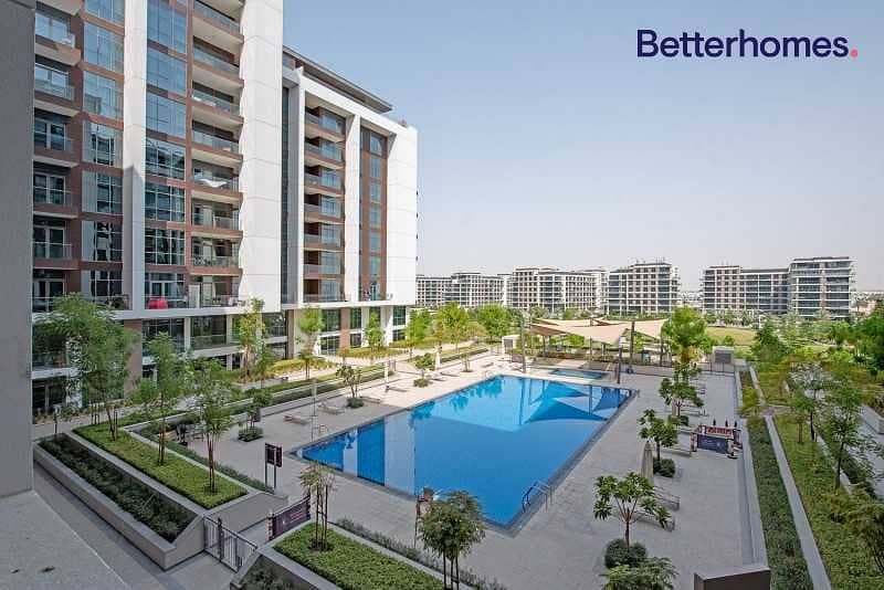 2 Upgraded l Vacant on Transfer | Pool & Park View