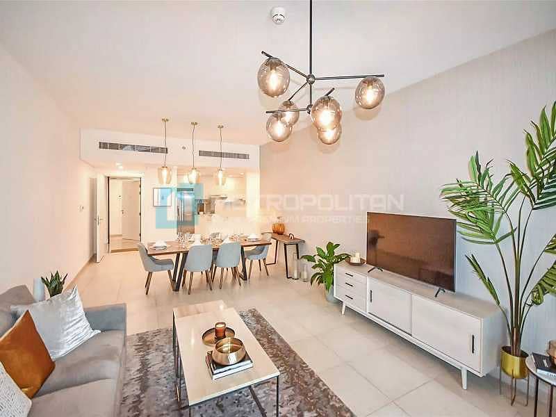 4 Garden View | Luxurious Unit | Prime Location