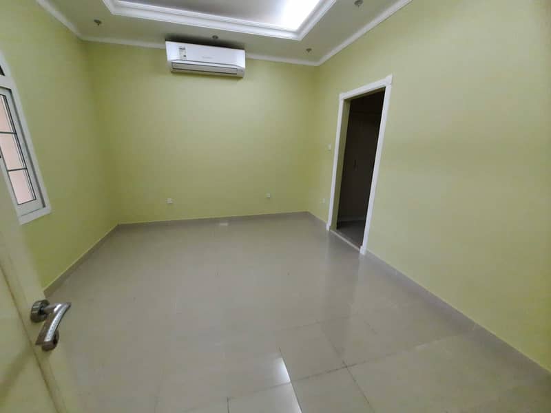 7 DEWA FREE 3BHK MULHIQ VILLA FOR RENT JUST 105K