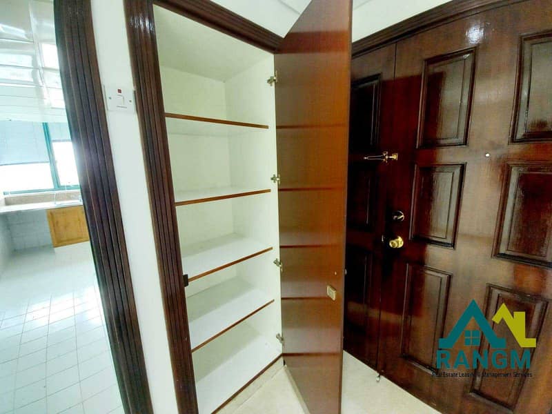 4 2BHK With parking Apartment in downtown near WTC