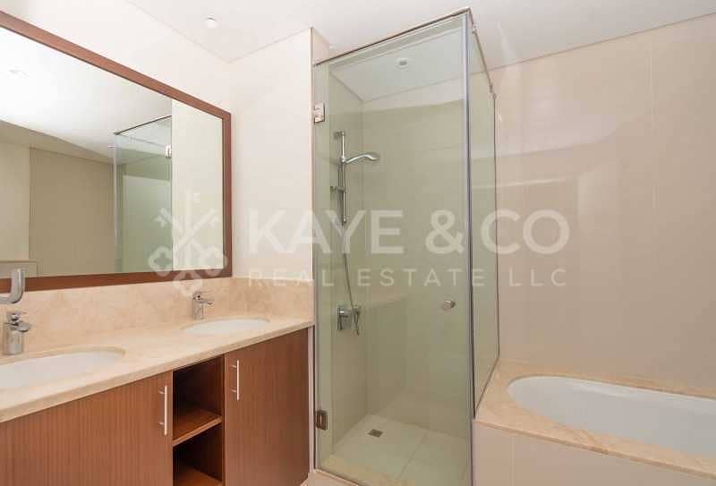 20 Spacious Unit + Maid| High Floor|  Fountain View