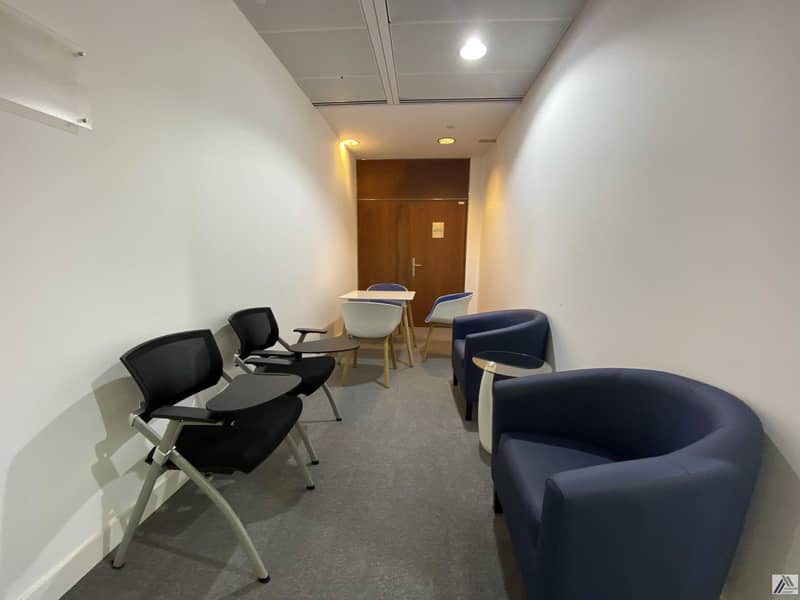 4 Fully Serviced Furnished Office -Suitable for 3 staff -Linked with Metro and Mall