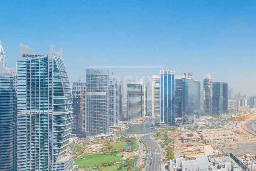 10 2-Bed | Plus Maid's | Sheikh Zayed Road View