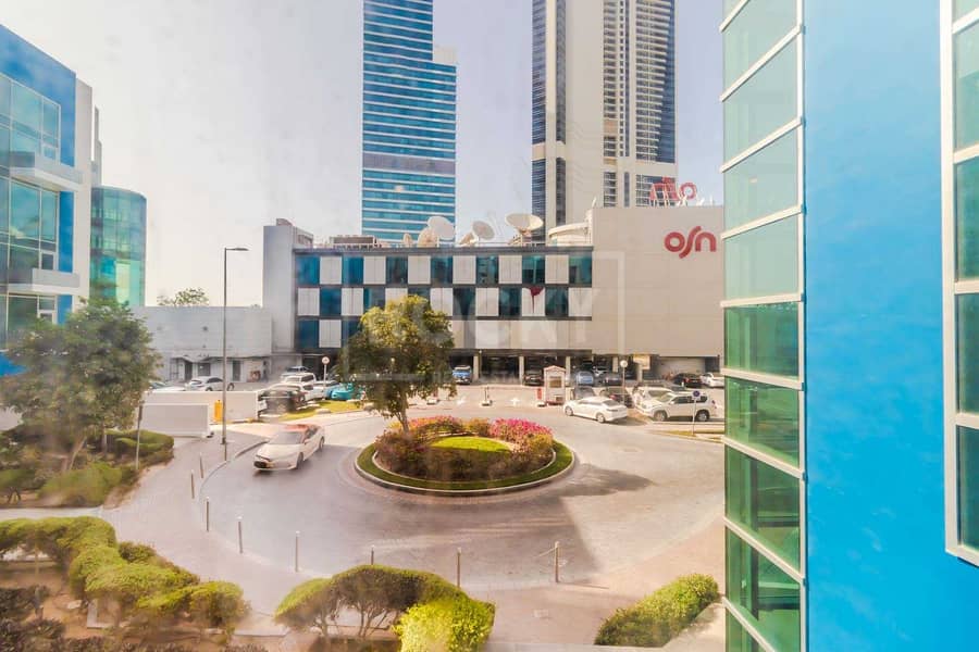 12 Fitted Office | with Pantry | Dubai Media City