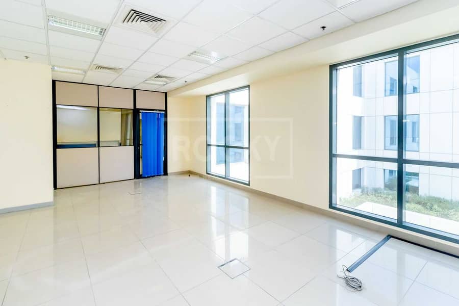 5 Fitted Office | Low Floow | 4 Parking | DIP