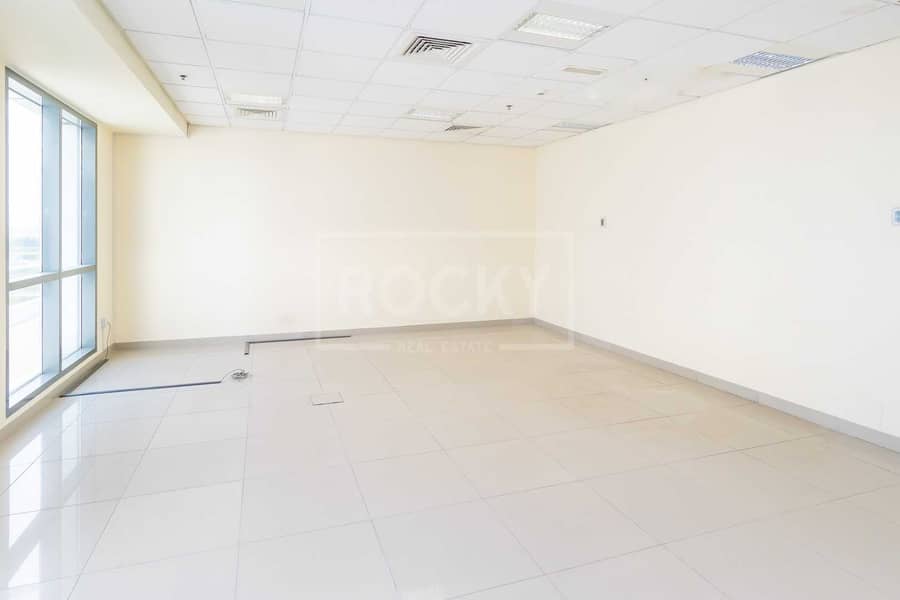 10 Fitted Office | Low Floow | 4 Parking | DIP