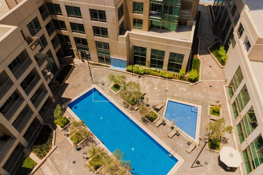 17 Spacious 2 Bed |  plus Laundry | Downtown Dubai