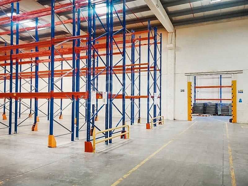 12 Ready Warehouse with Racking | offices | AC