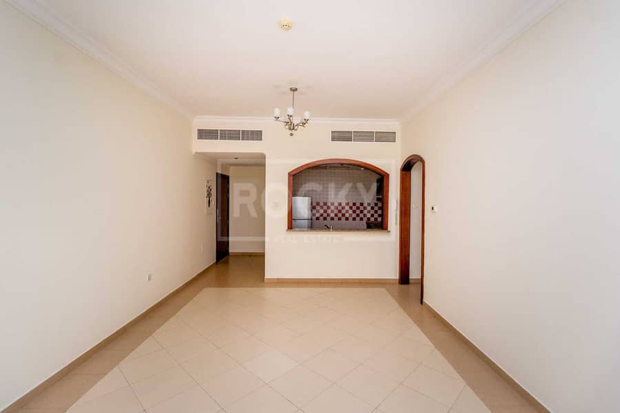 Reduced Rent | 13 Months | Close to Metro | 6 Chqs