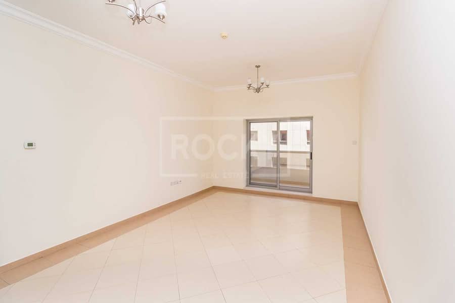 7 Reduced Rent | 13 Months | Close to Metro | 6 Chqs