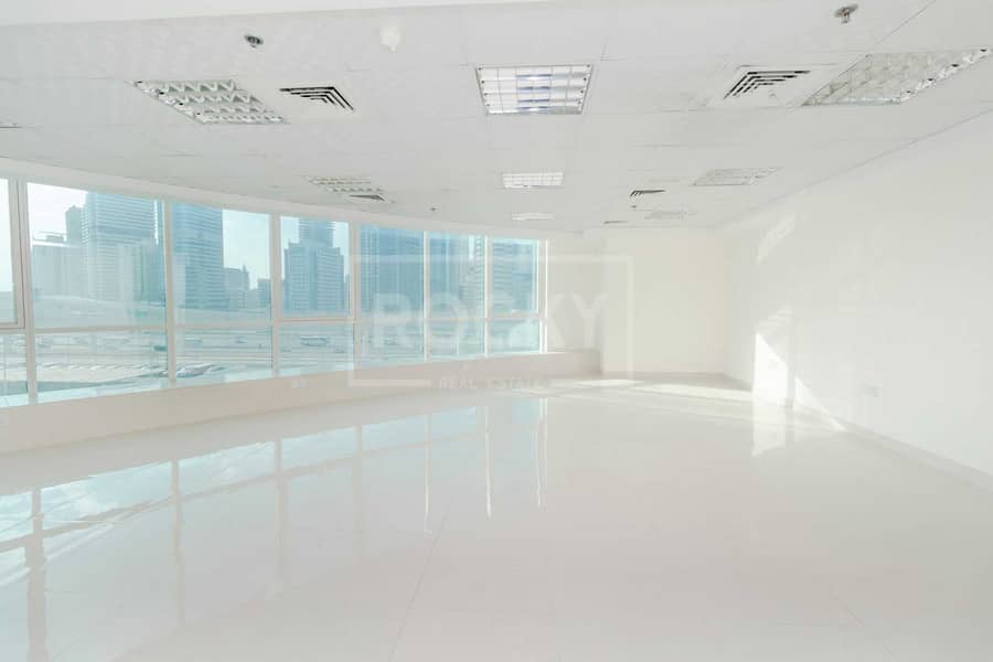 9 Spacious Fitted Office | Open Layout | Close to Metro | DMCC