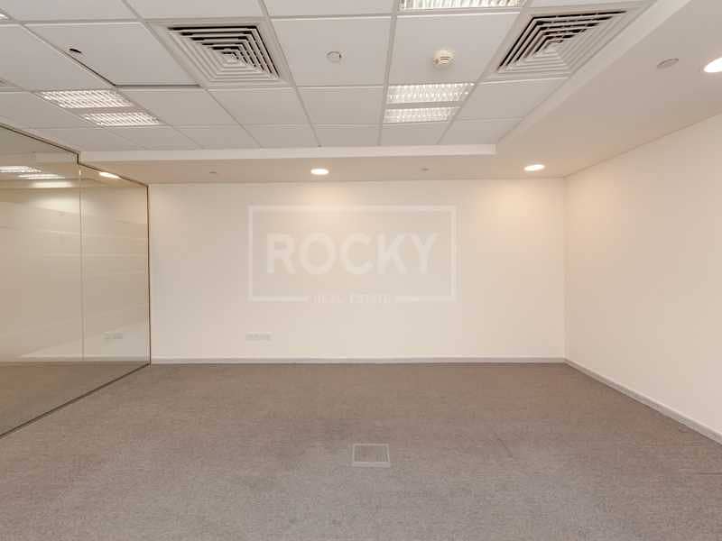 6 Chiller Free | Spacious Office | Multiple Options | Dewa Free