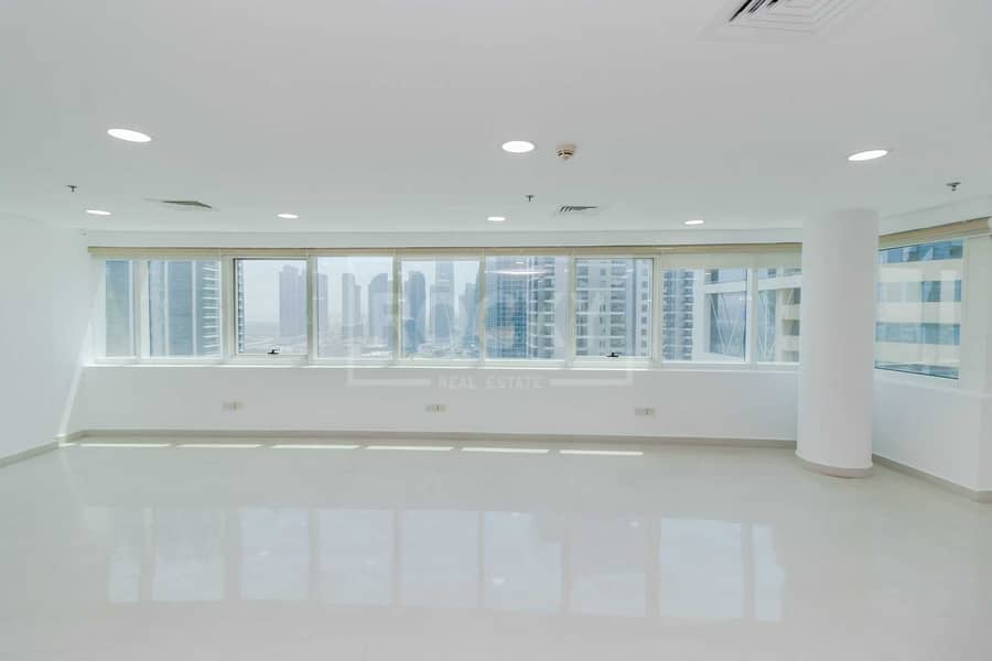 11 Spacious Fitted Office | Open Layout | Close to Metro | DMCC