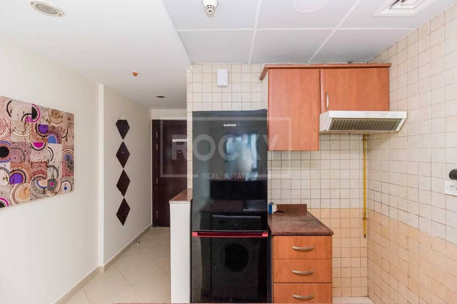 6 Studio | Equipped  Kitchen | Road View