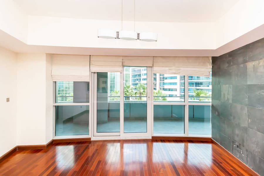 7 1-Bed | Road View | The Waves Tower A
