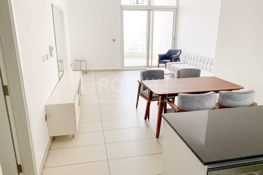 3 Spacious | Sea View | Equipped Kitchen