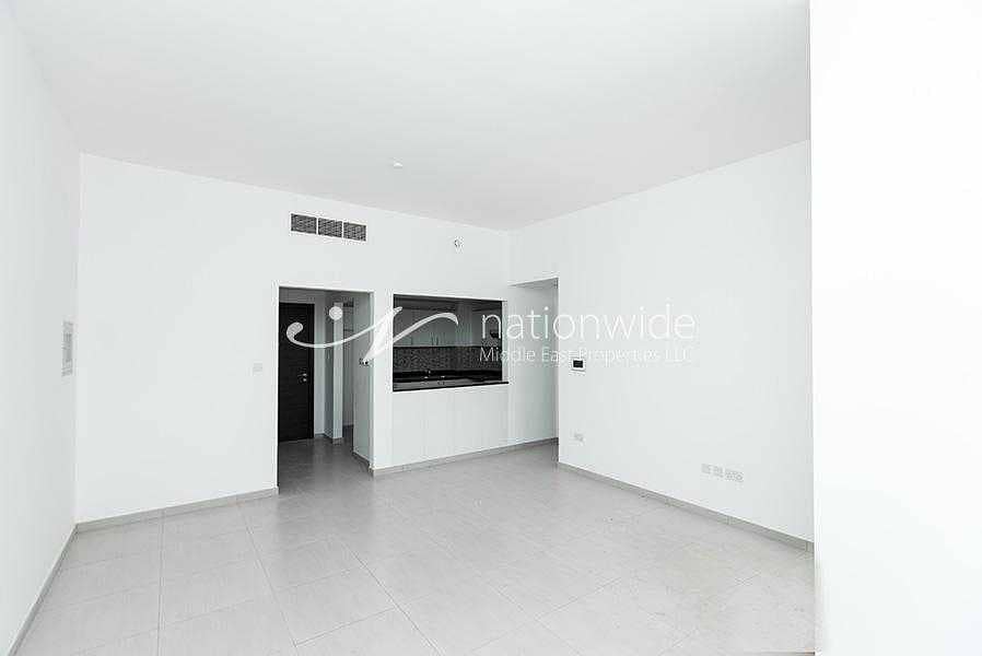 7 Lovingly Maintained Unit With Balcony & Pool View