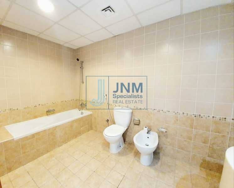 11 1 Month FREE! Exclusive 4 Beds + Maids | Full Canal View