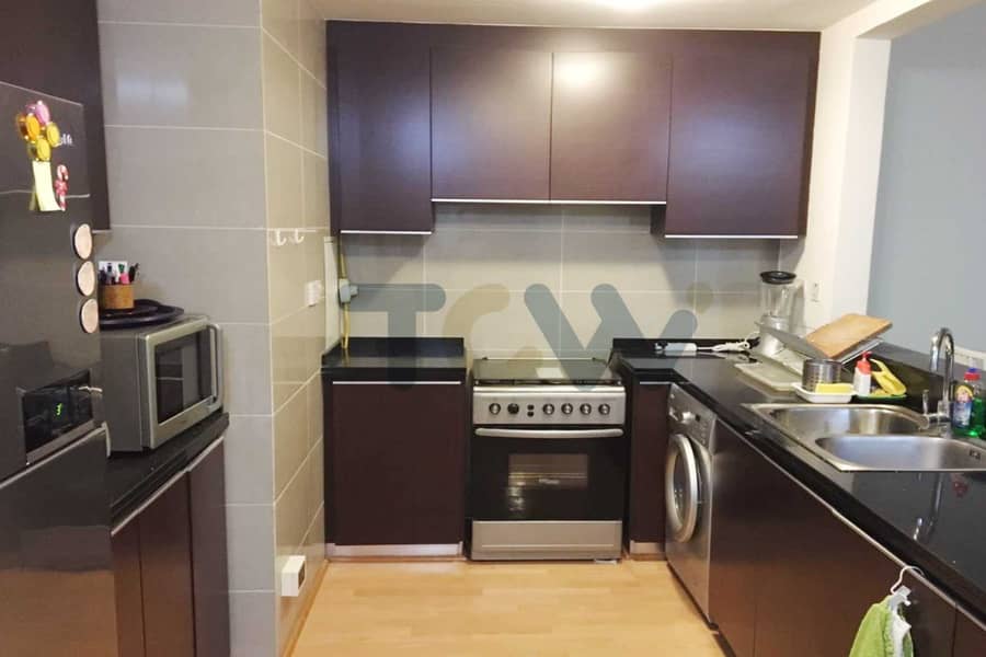 4 In demand Stunning View of Marina Square Apartment!