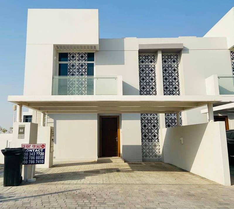 NEW HUGE VILLA | END UNIT | WITH 3 BEDROOMS + MAID ROOM