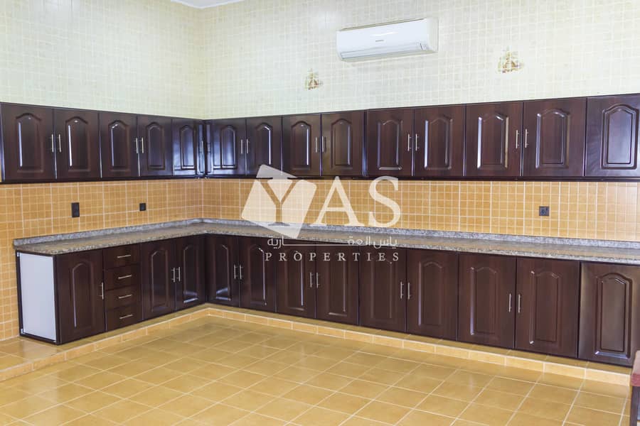 18 Compound Villa | 3 Bed + Maid | Great Location