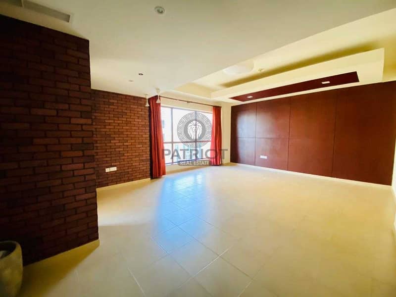 4 Spacious - Well Equipped- Sea view -2BHK