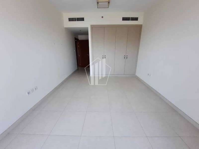 2 Brand New Building / Unfurnished 1 Bedroom / 1month Free /