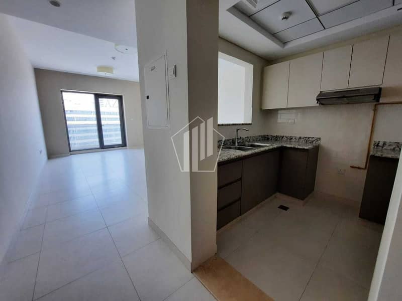 8 Brand New Building / Unfurnished 1 Bedroom / 1month Free /